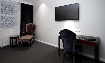 room-image