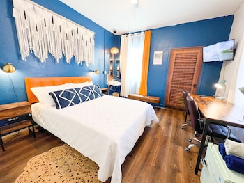 room-image