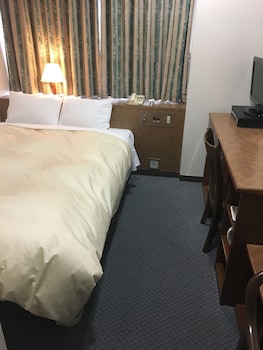 room-image