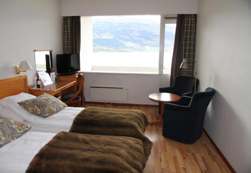 room-image