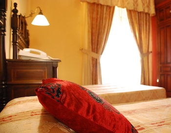 room-image