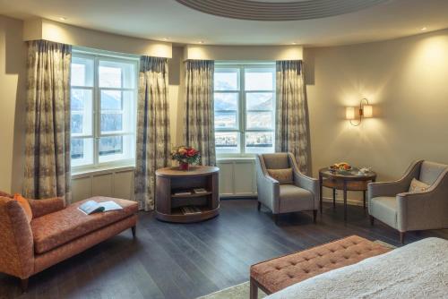 room-image