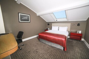 room-image