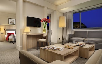 room-image