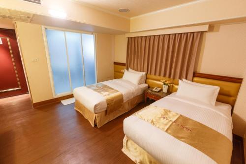 room-image