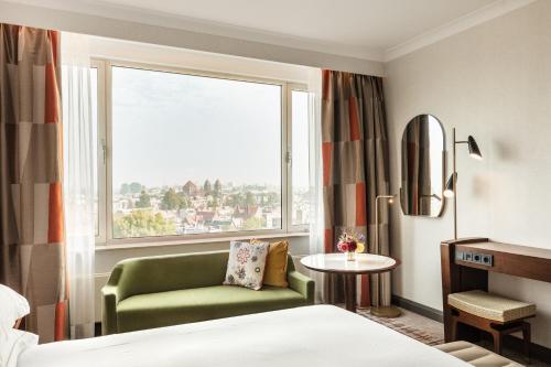 room-image