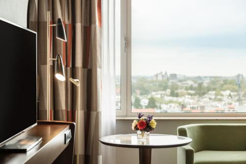 room-image