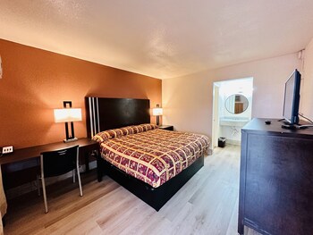room-image