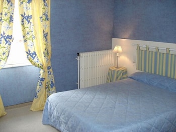 room-image