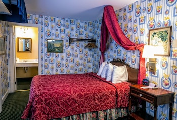 room-image