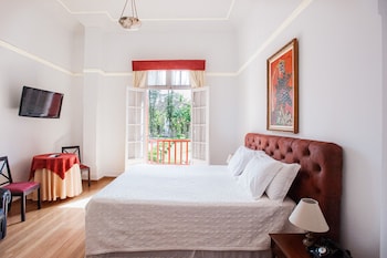 room-image