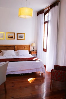 room-image