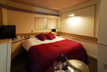 room-image