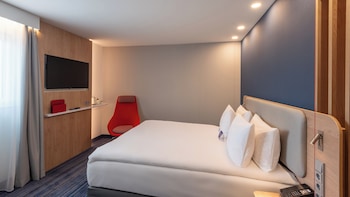 room-image