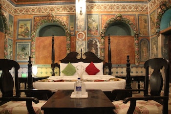 room-image