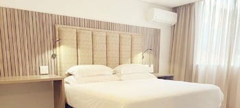 room-image