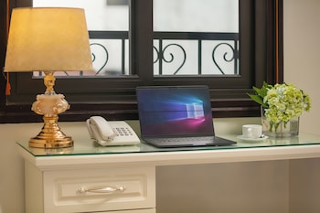 room-image