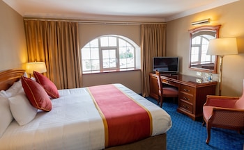 room-image