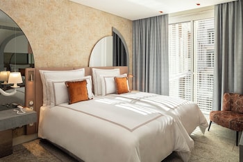 room-image