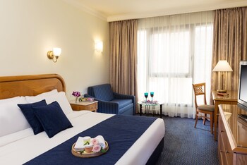 room-image