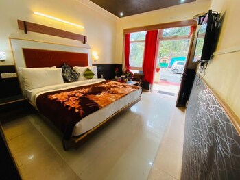 room-image