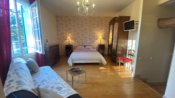 room-image