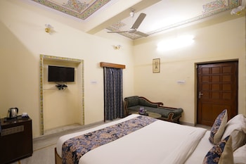 room-image