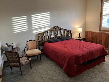 room-image