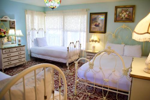 room-image