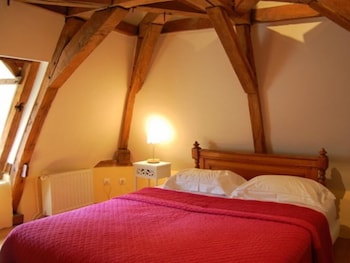 room-image