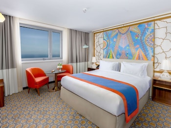 room-image