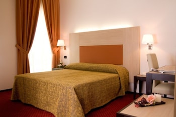 room-image