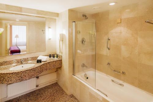 room-image