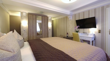 room-image