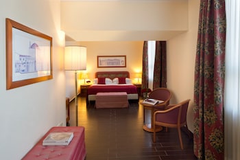 room-image