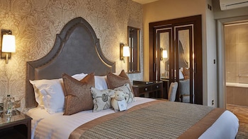 room-image