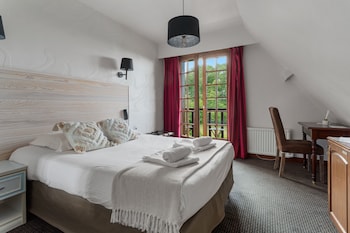 room-image