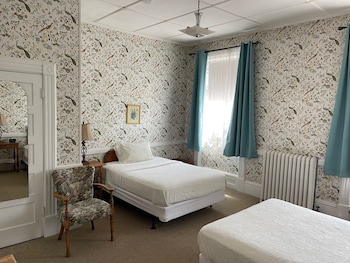 room-image