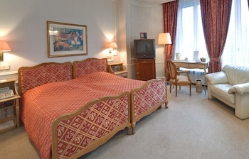 room-image