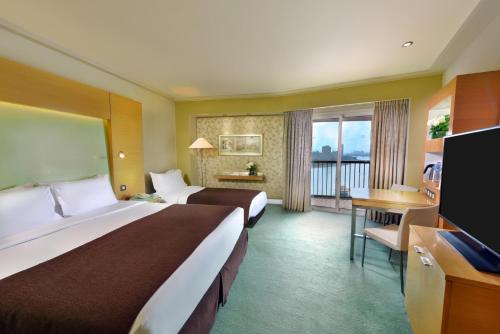 room-image