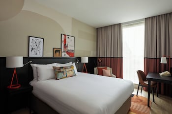 room-image