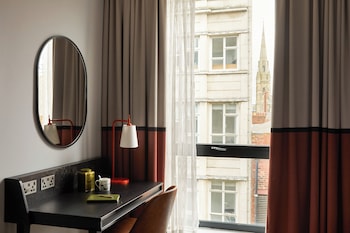 room-image