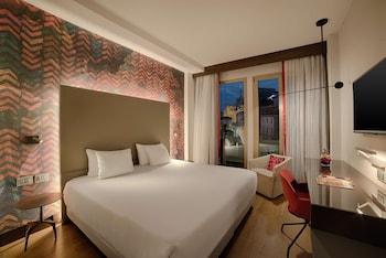 room-image