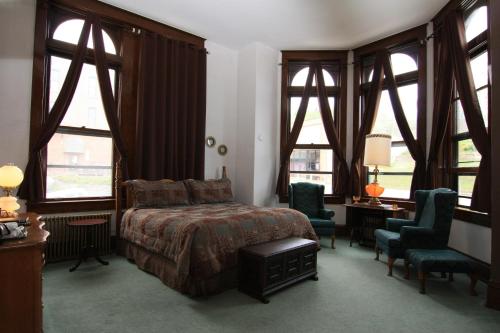 room-image