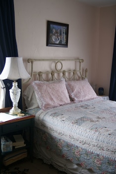 room-image