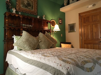 room-image