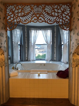room-image