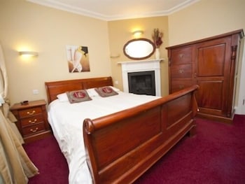 room-image