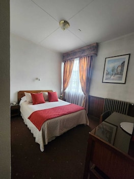 room-image