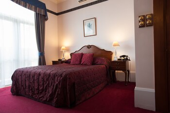 room-image